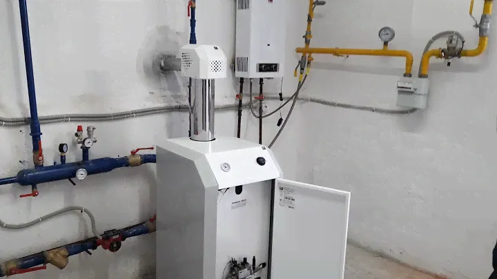 Газовый НАПОЛЬНЫЙ КОТЁЛ ЛЕМАКС с турбонасадкой в работе!